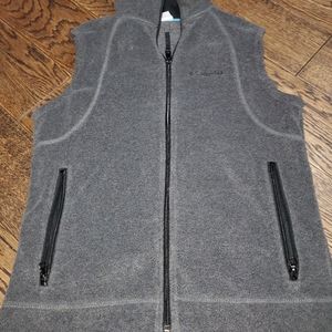 Columbia fleece vest.